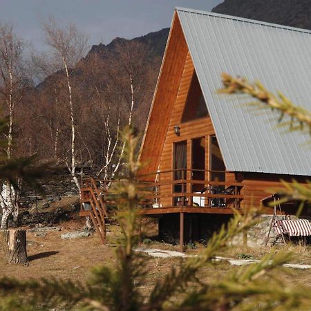 Aura Cottages Stepantsminda Exterior foto